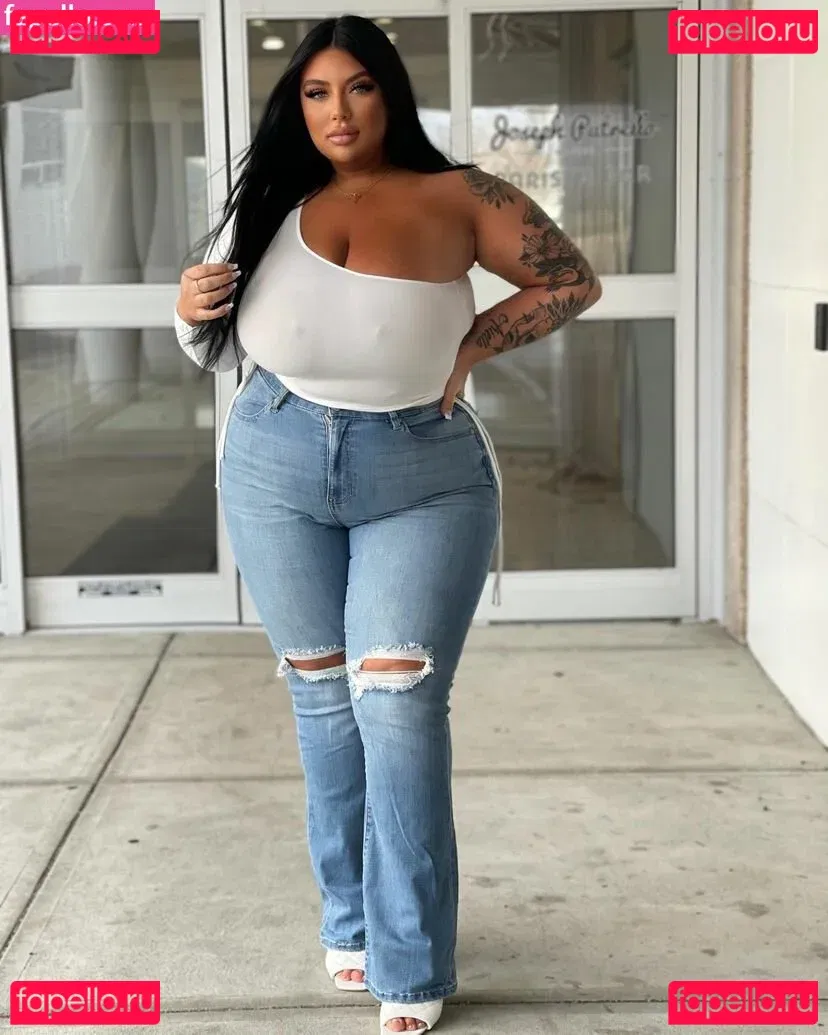 Ashley Bova Onlyfans Photo Gallery 