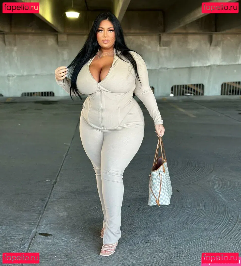 Ashley Bova Onlyfans Photo Gallery 