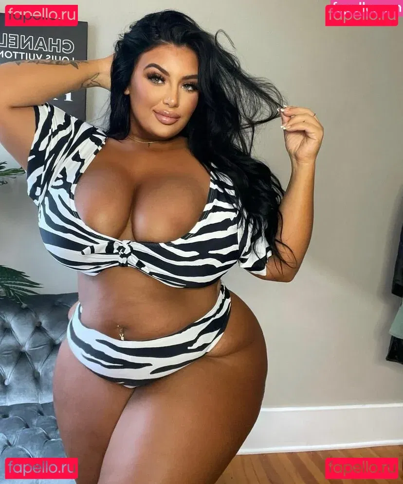 Ashley Bova Onlyfans Photo Gallery 