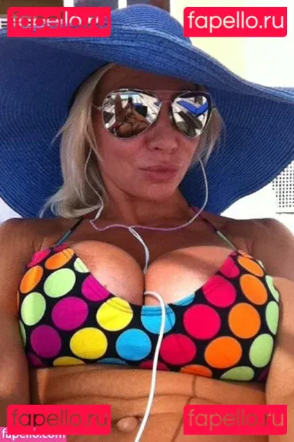 Nadya Basinger Onlyfans Photo Gallery 