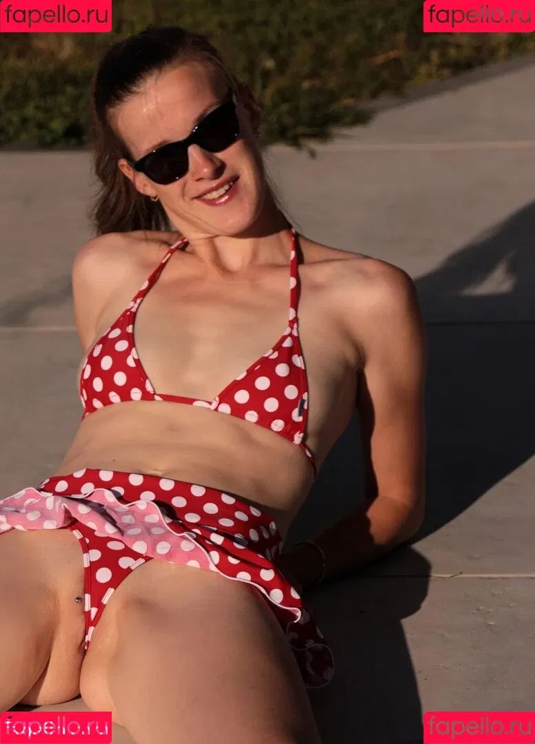 Chrissi.s2002 Onlyfans Photo Gallery 