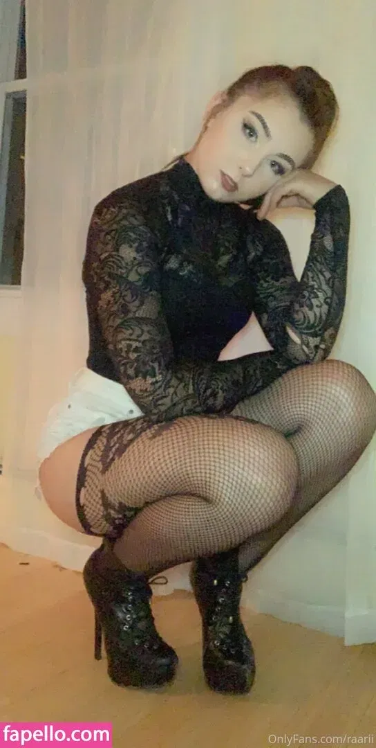 raarii Onlyfans Photo Gallery 