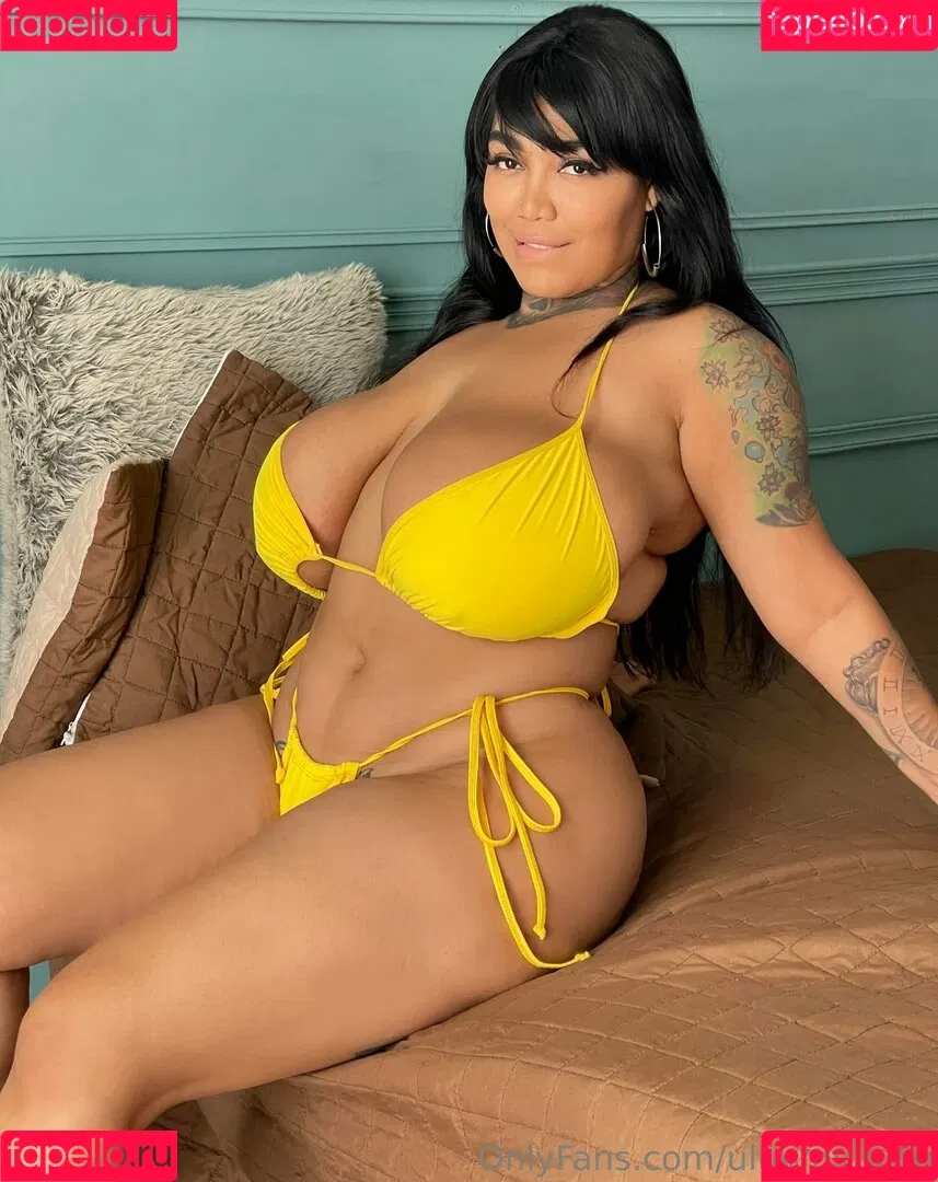 Amorazz / Amora Luv Onlyfans Photo Gallery 