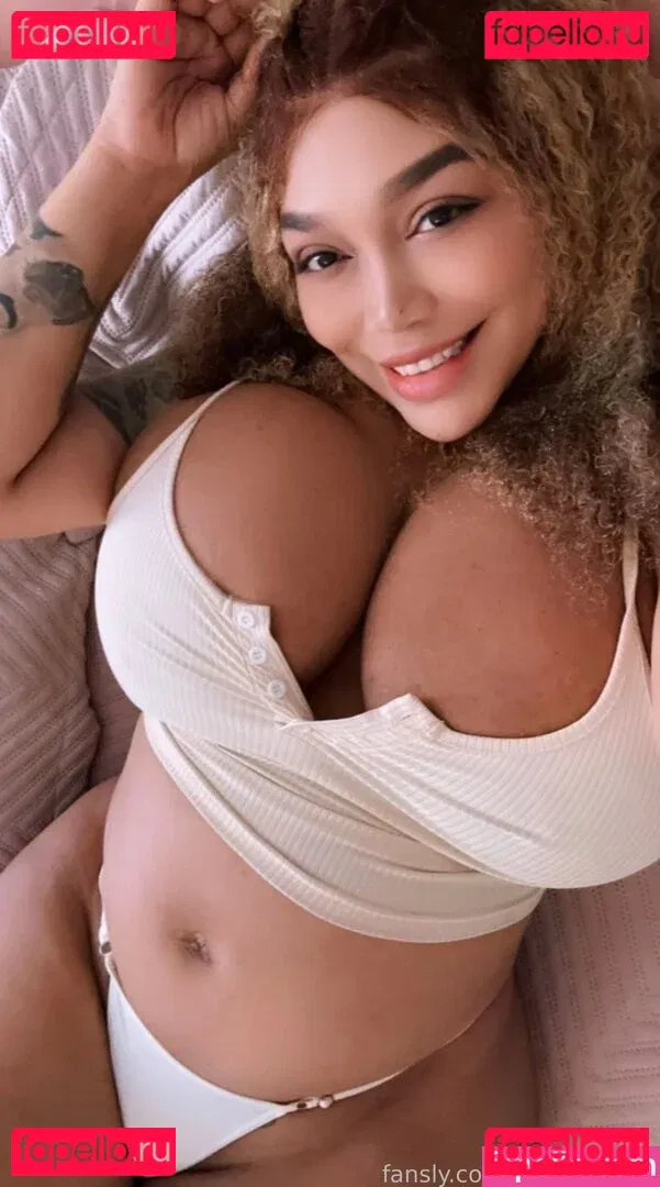 Amorazz / Amora Luv Onlyfans Photo Gallery 
