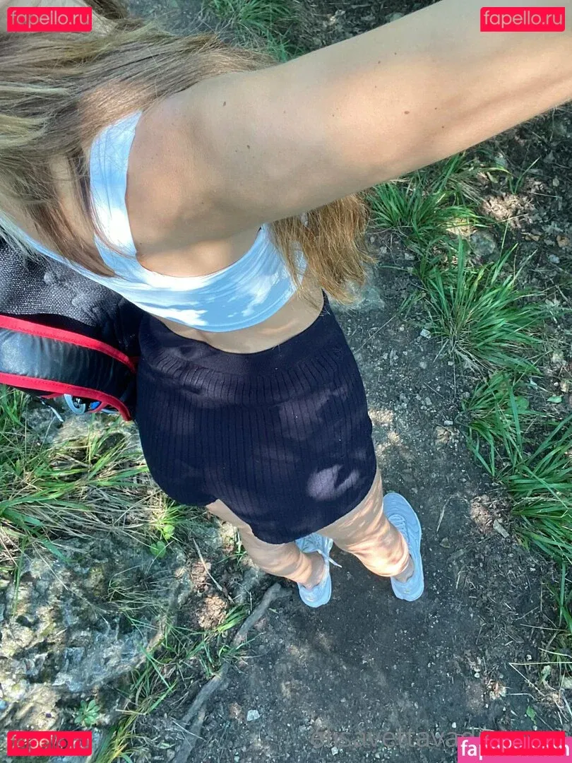 yourelisen Onlyfans Photo Gallery 