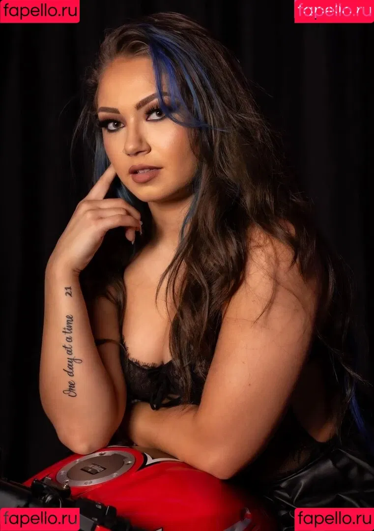 Skye Blue Onlyfans Photo Gallery 