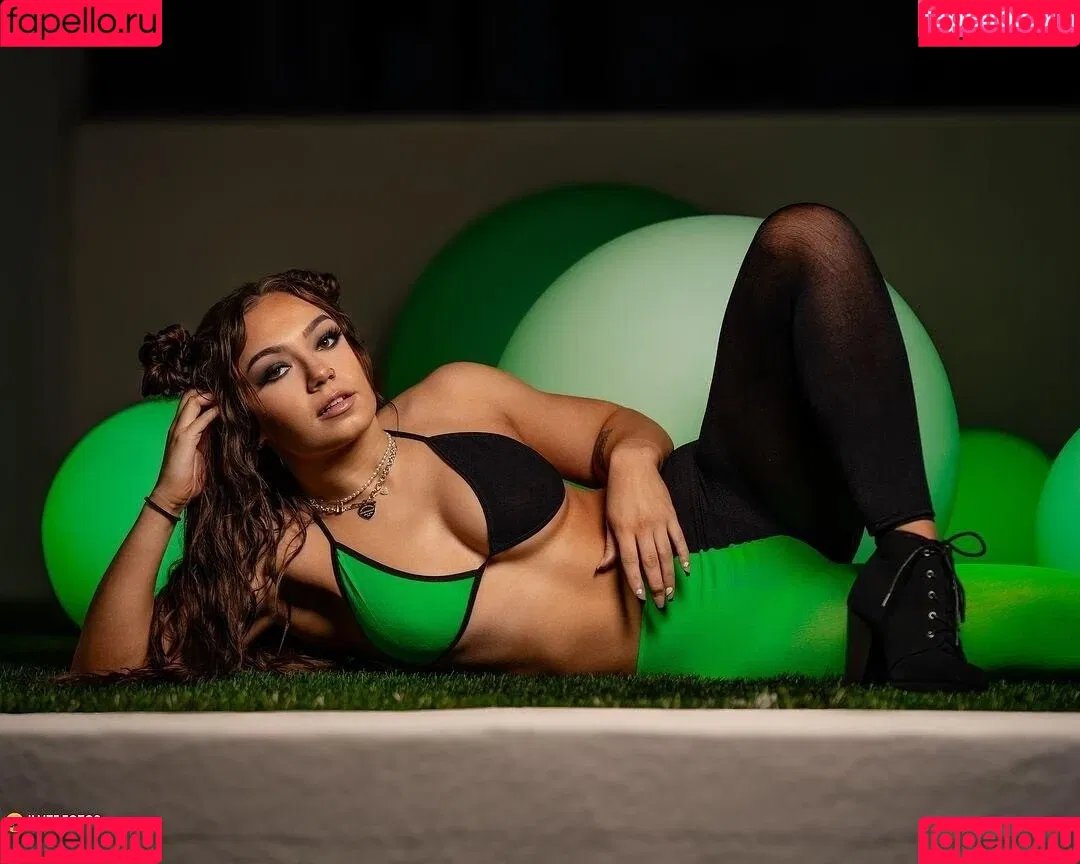 Skye Blue Onlyfans Photo Gallery 
