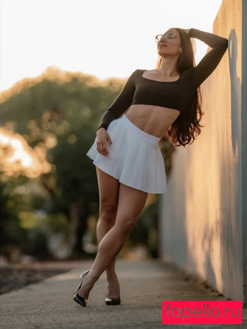 Sarah Follmann Nude Onlyfans Photo 25