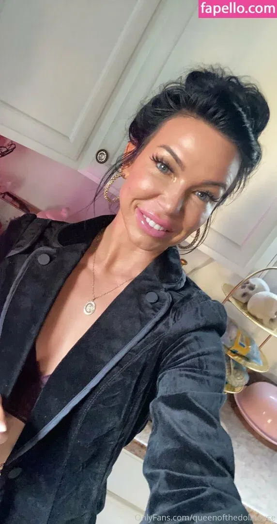 queenofthedollhouse Onlyfans Photo Gallery 