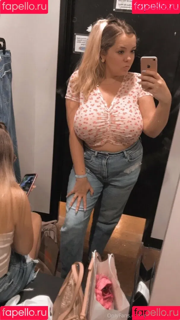 chloenyxxxvip Onlyfans Photo Gallery 