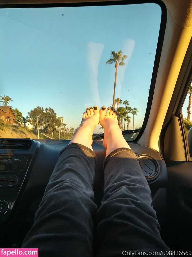 u98826569 Onlyfans Photo Gallery 