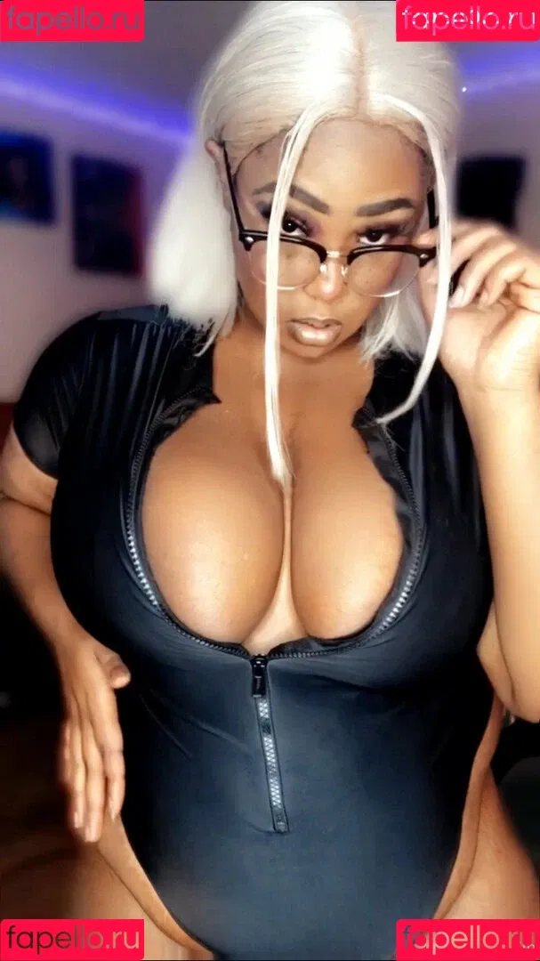 shyzsin Onlyfans Photo Gallery 