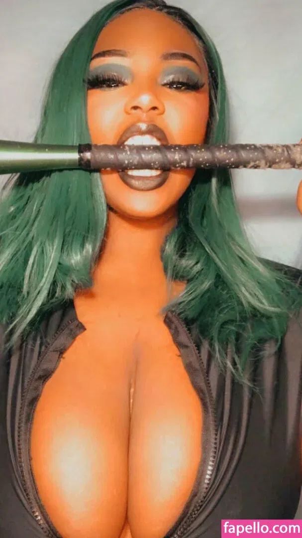 shyzsin Onlyfans Photo Gallery 