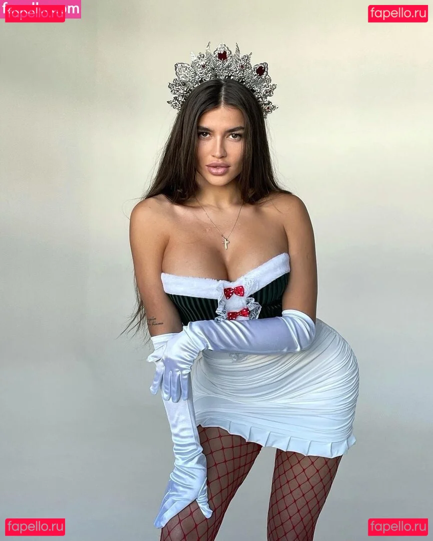 valeriya_bearwolf Onlyfans Photo Gallery 