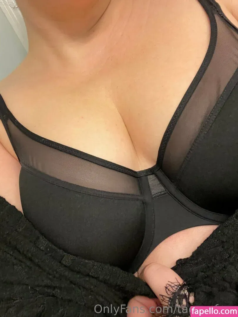 taerapfree Onlyfans Photo Gallery 