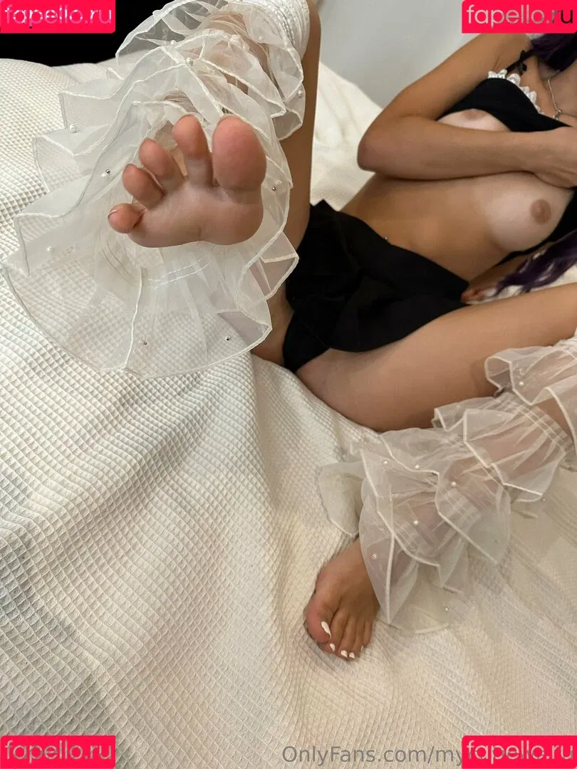 yourtinygf Onlyfans Photo Gallery 