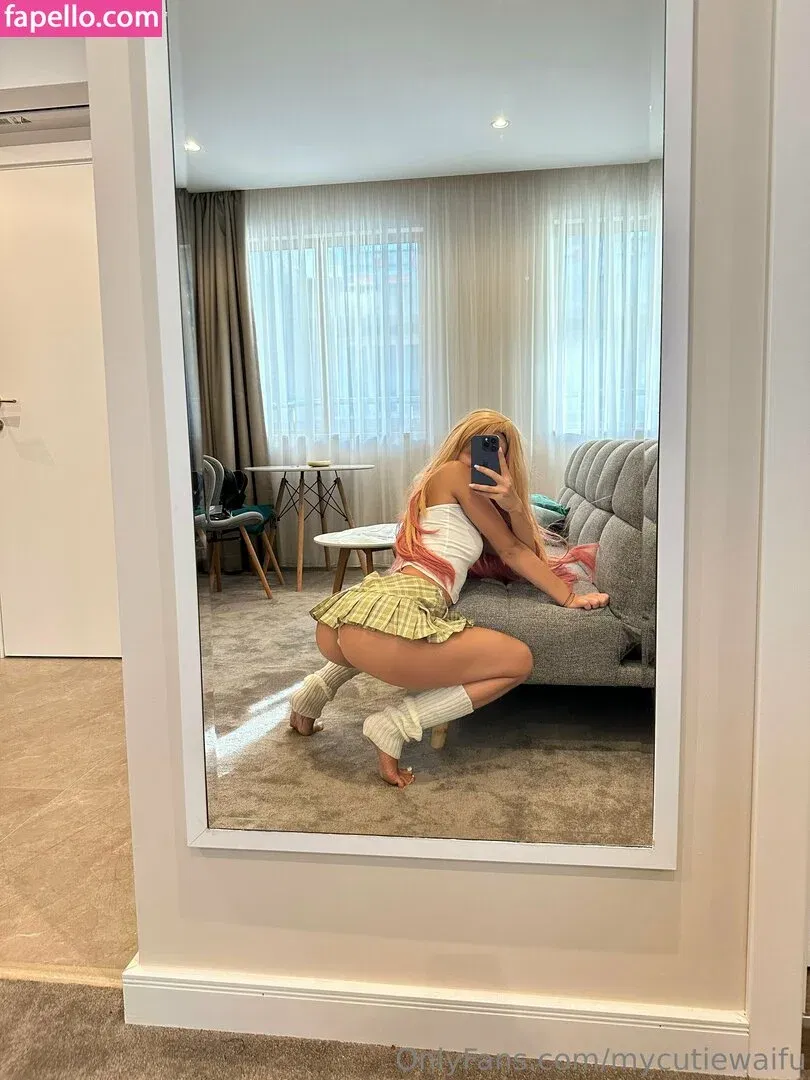 yourtinygf Onlyfans Photo Gallery 