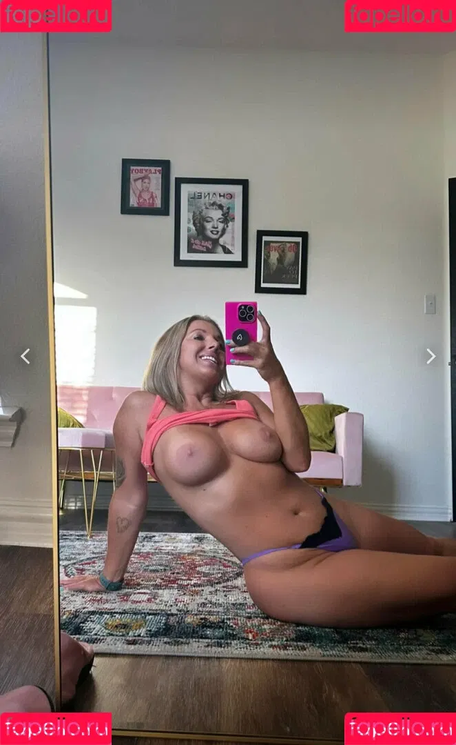 Courtney Ann Onlyfans Photo Gallery 