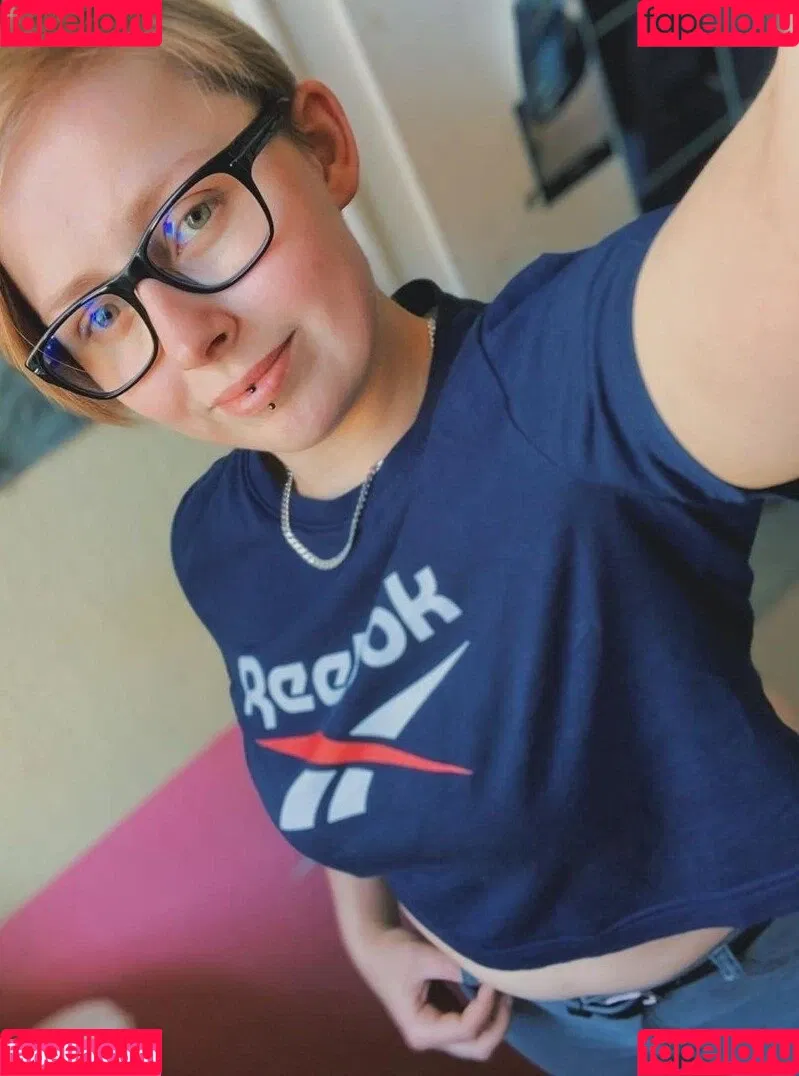 lauradenise98 Onlyfans Photo Gallery 