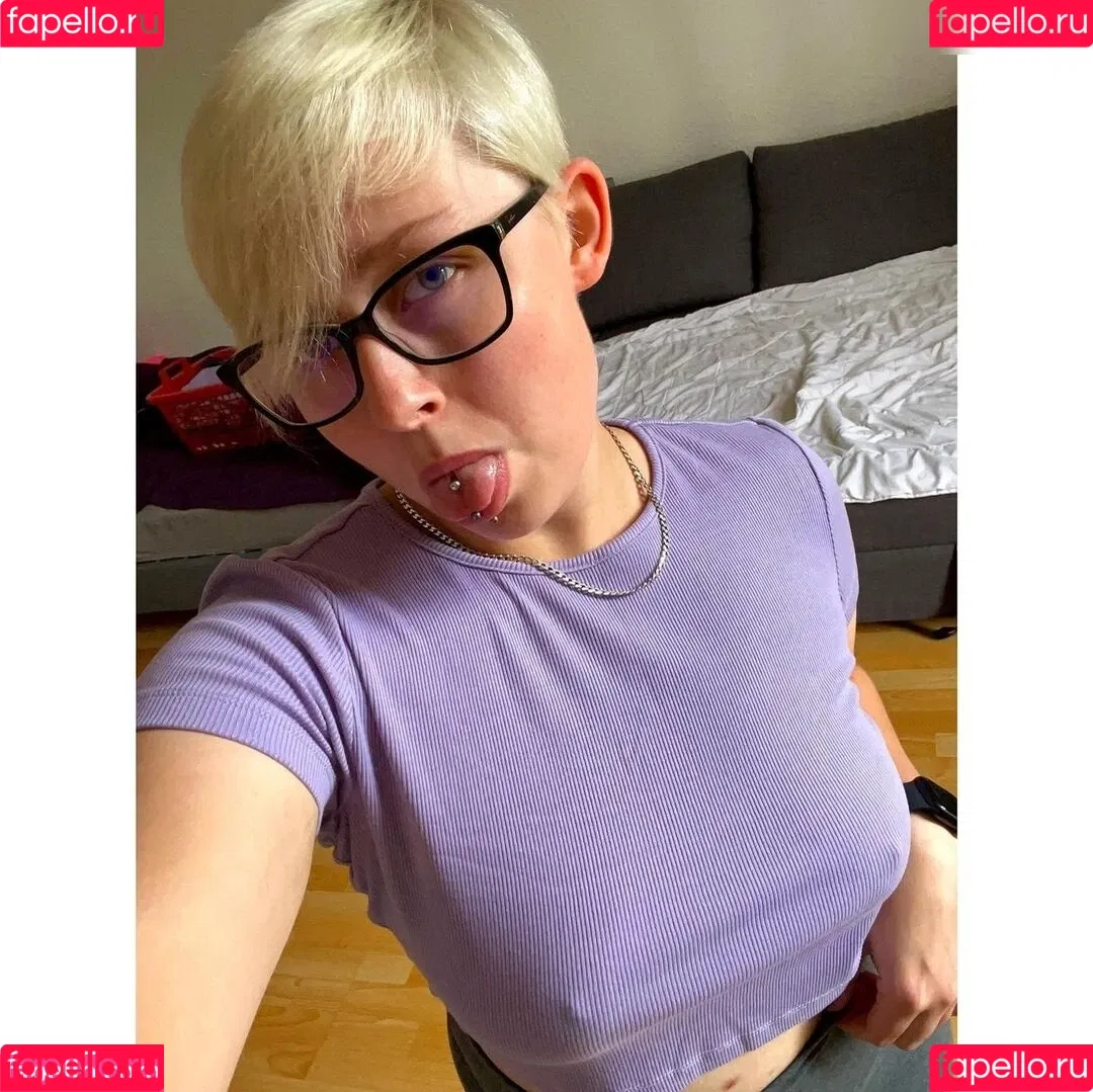 lauradenise98 Onlyfans Photo Gallery 