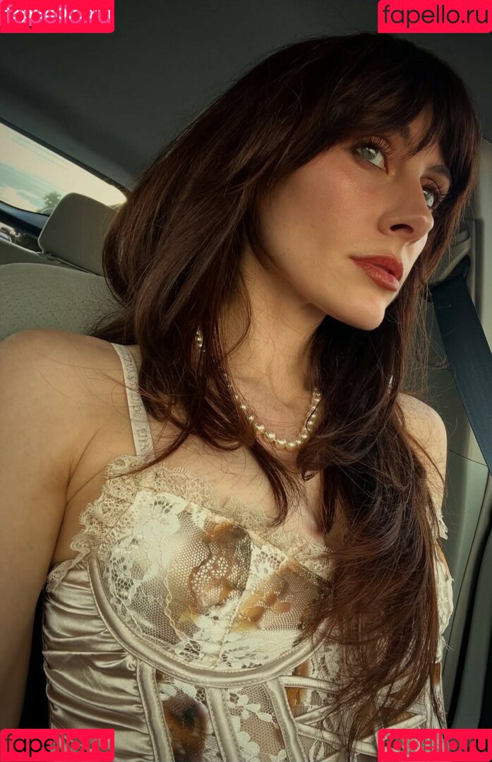 Michaela Jill Murphy Onlyfans Photo Gallery 