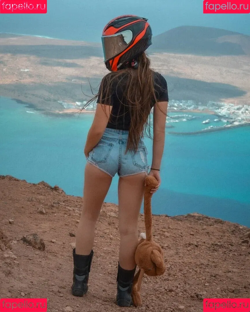 Affe auf Bike Onlyfans Photo Gallery 