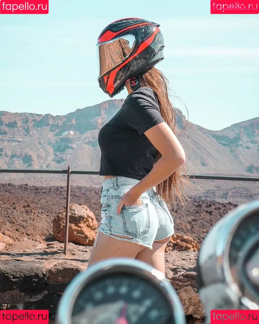 Affe auf Bike Onlyfans Photo Gallery 
