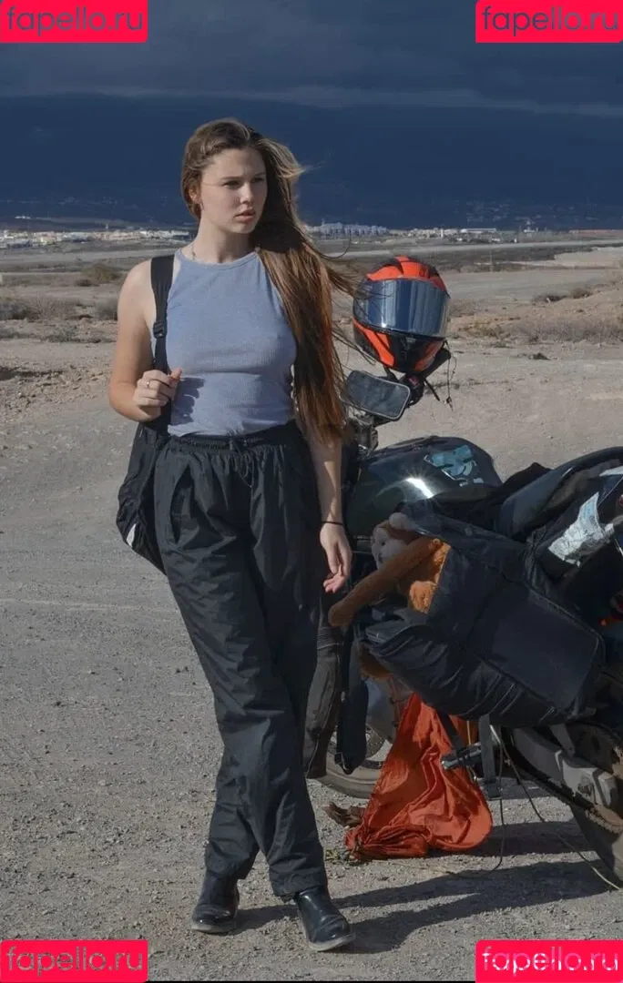 Affe auf Bike Onlyfans Photo Gallery 