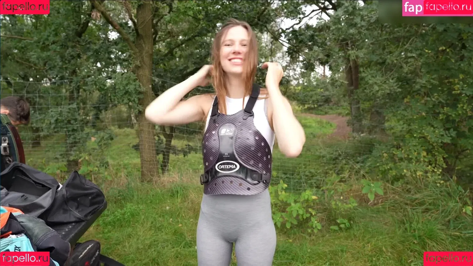 Affe auf Bike Onlyfans Photo Gallery 