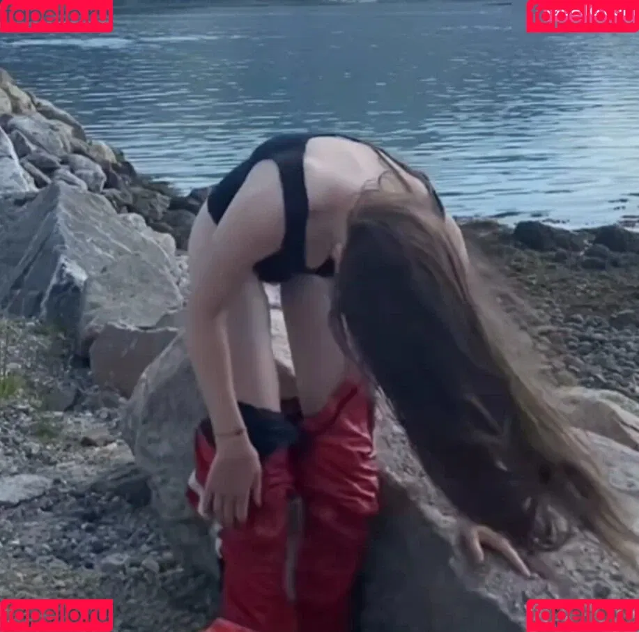 Affe auf Bike Onlyfans Photo Gallery 