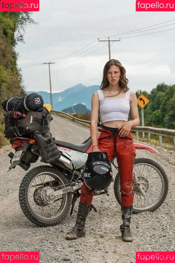 Affe auf Bike Onlyfans Photo Gallery 