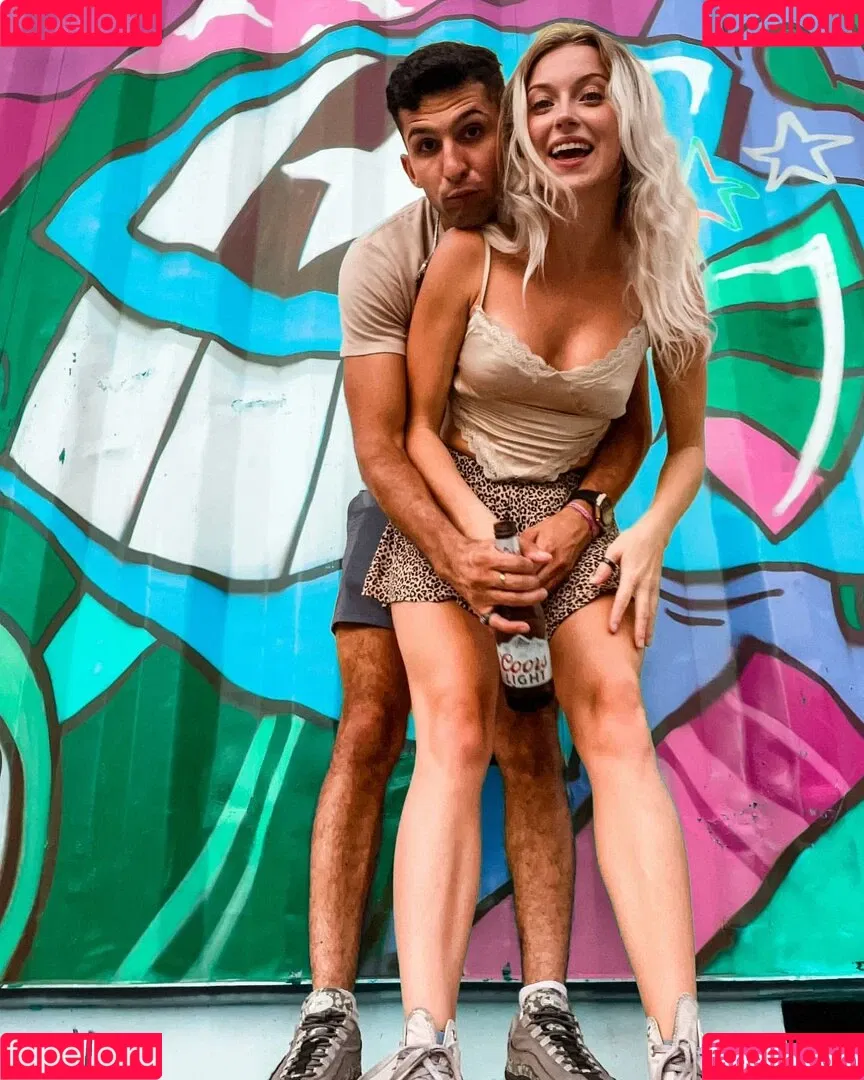 urebabe Onlyfans Photo Gallery 