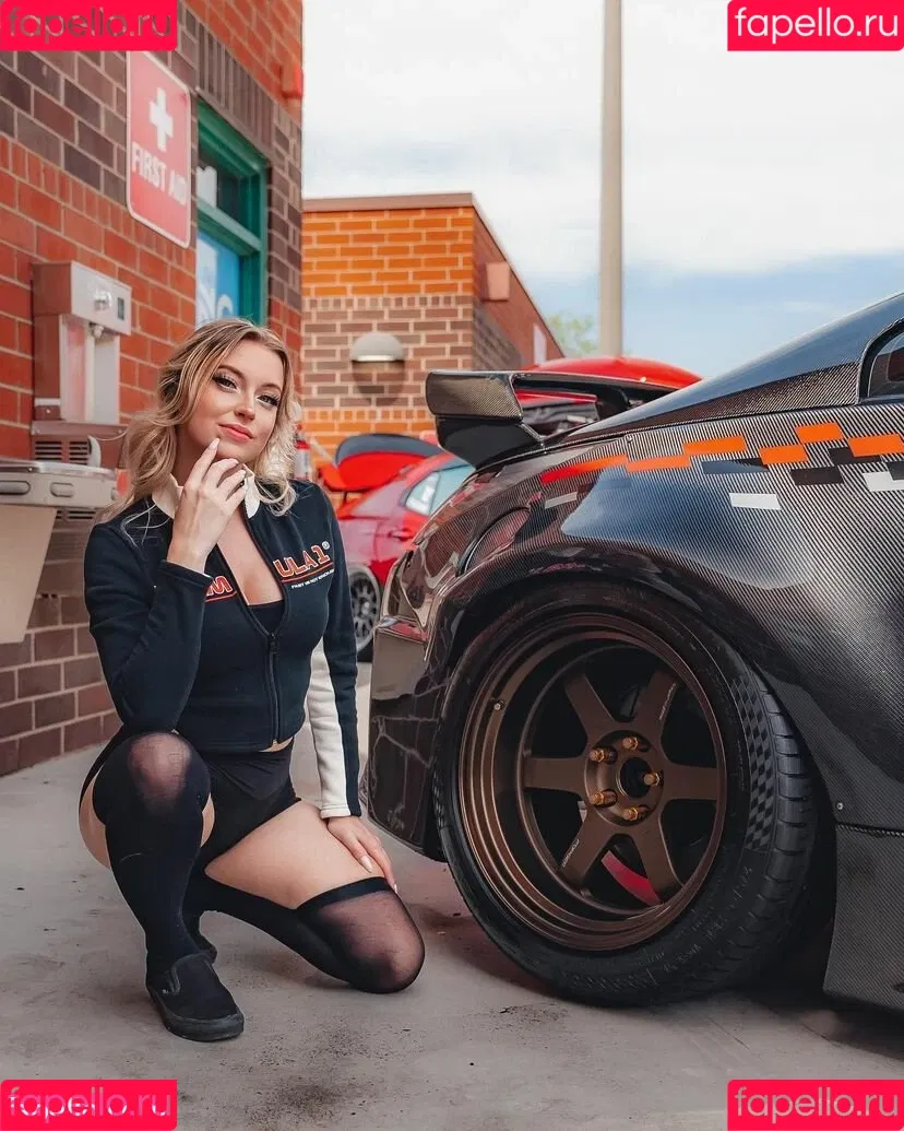 urebabe Onlyfans Photo Gallery 