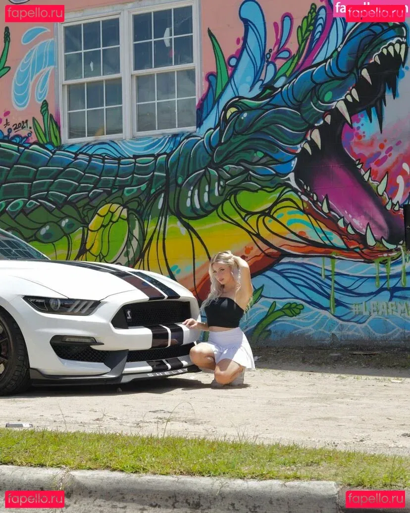 urebabe Onlyfans Photo Gallery 