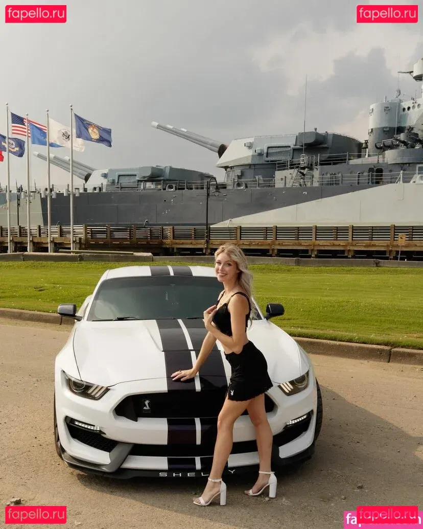 urebabe Onlyfans Photo Gallery 