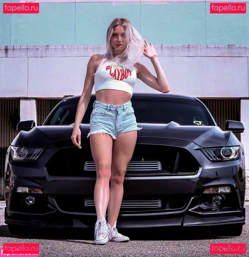 urebabe Onlyfans Photo Gallery 