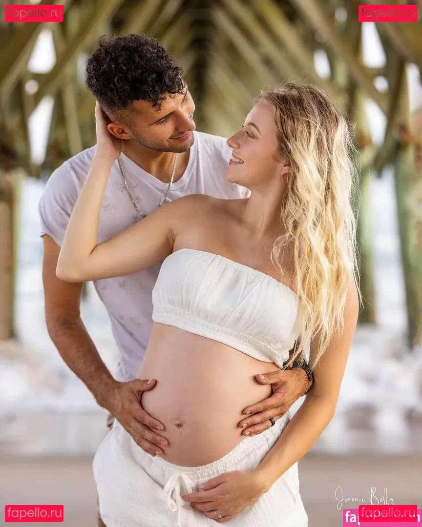 urebabe Onlyfans Photo Gallery 