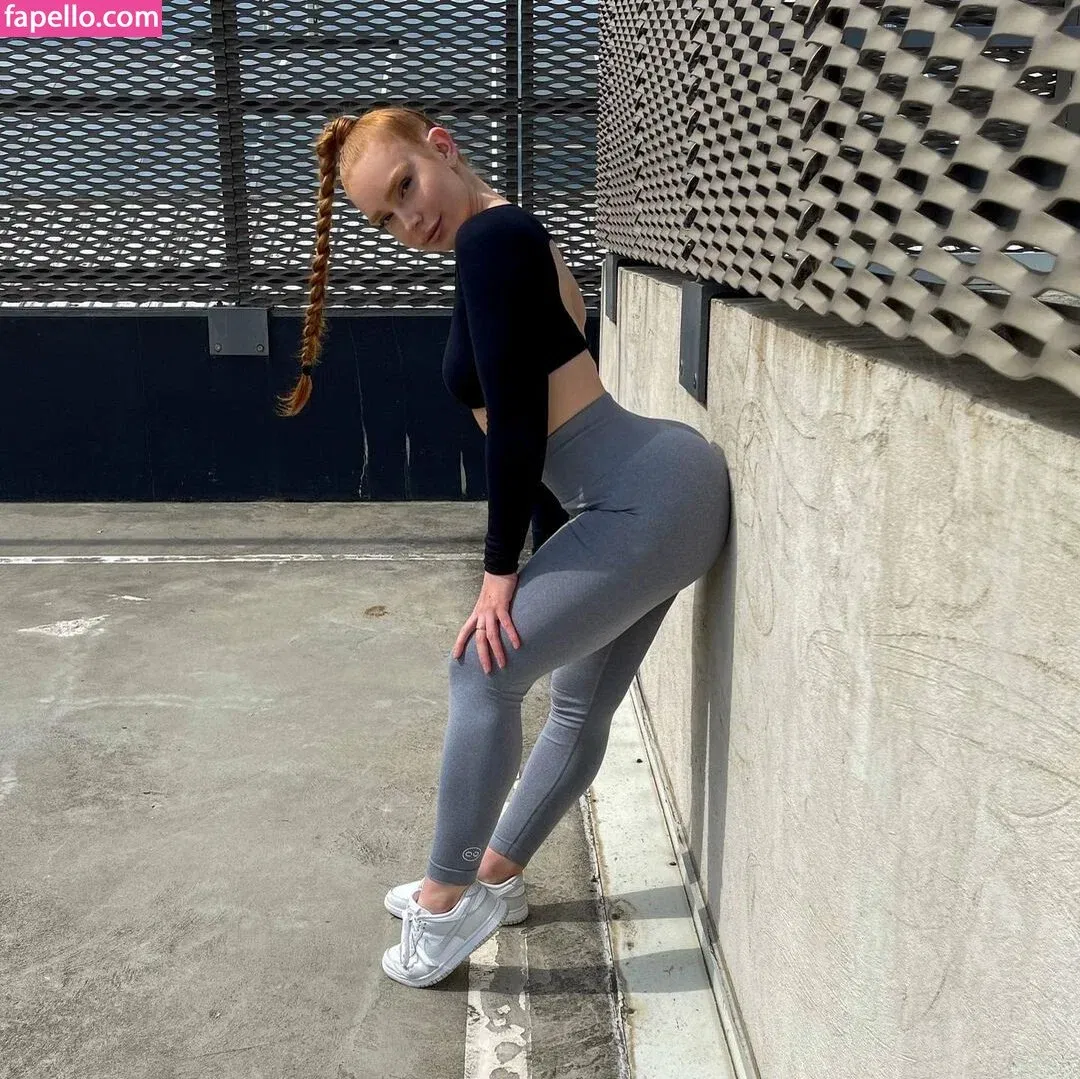 Amber J Smith Onlyfans Photo Gallery 