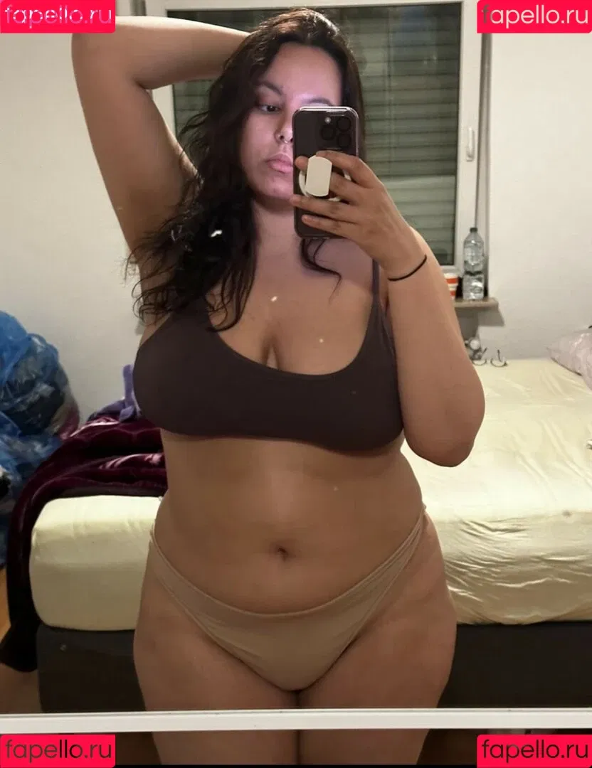 Peachyara Onlyfans Photo Gallery 