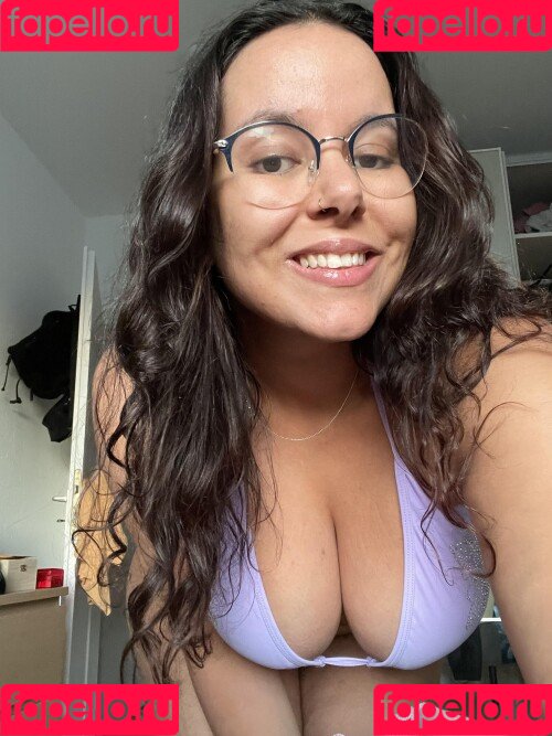 Peachyara Onlyfans Photo Gallery 