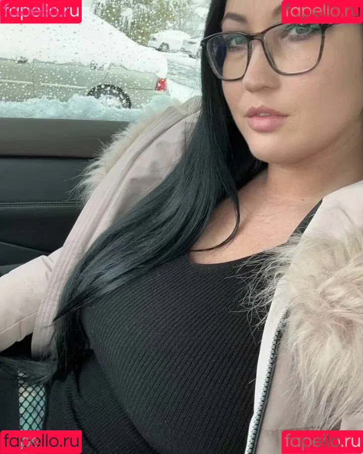 Hot4Holly Onlyfans Photo Gallery 