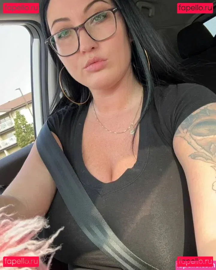 Hot4Holly Onlyfans Photo Gallery 