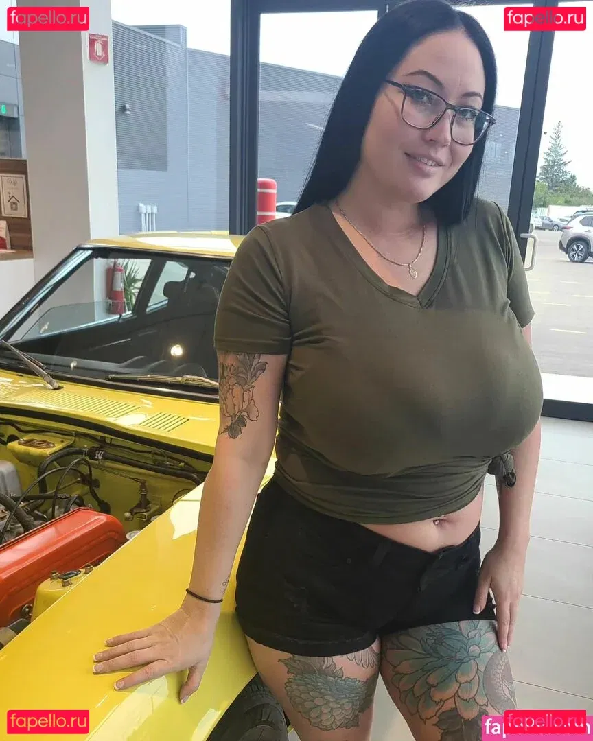 Hot4Holly Onlyfans Photo Gallery 