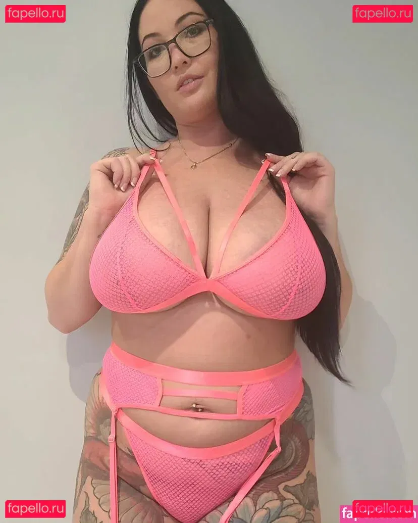 Hot4Holly Onlyfans Photo Gallery 