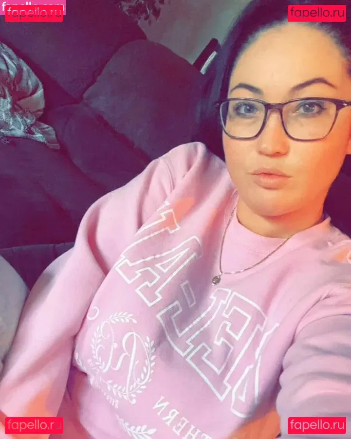 Hot4Holly Onlyfans Photo Gallery 