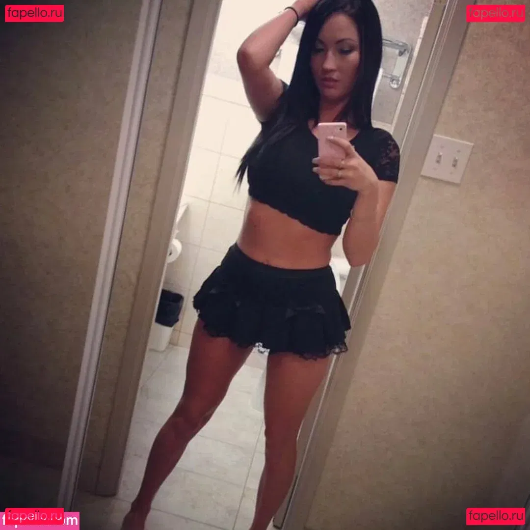 Hot4Holly Onlyfans Photo Gallery 