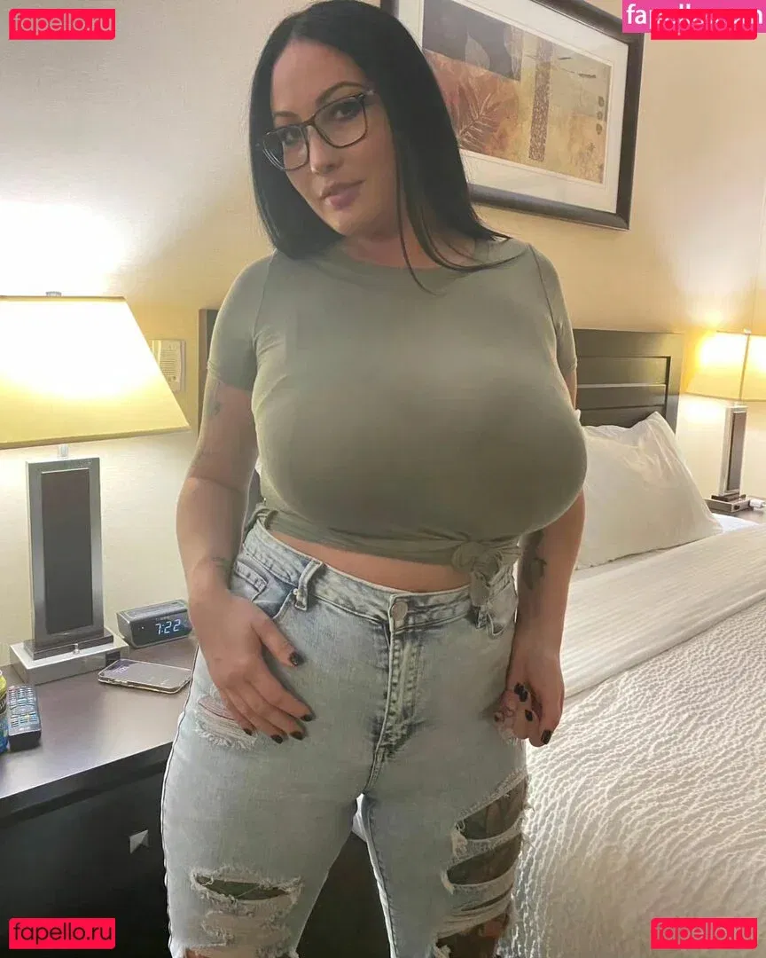 Hot4Holly Onlyfans Photo Gallery 