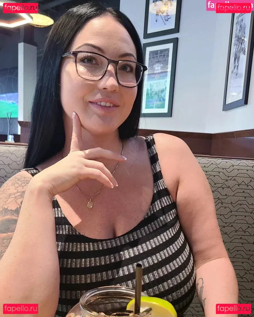 Hot4Holly Onlyfans Photo Gallery 