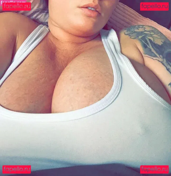 Hot4Holly Onlyfans Photo Gallery 