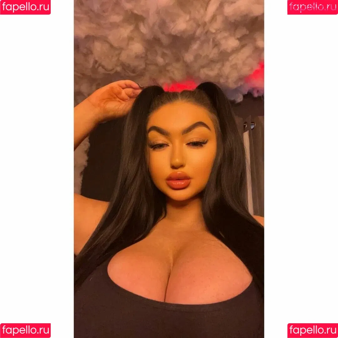 SofyDenton Onlyfans Photo Gallery 